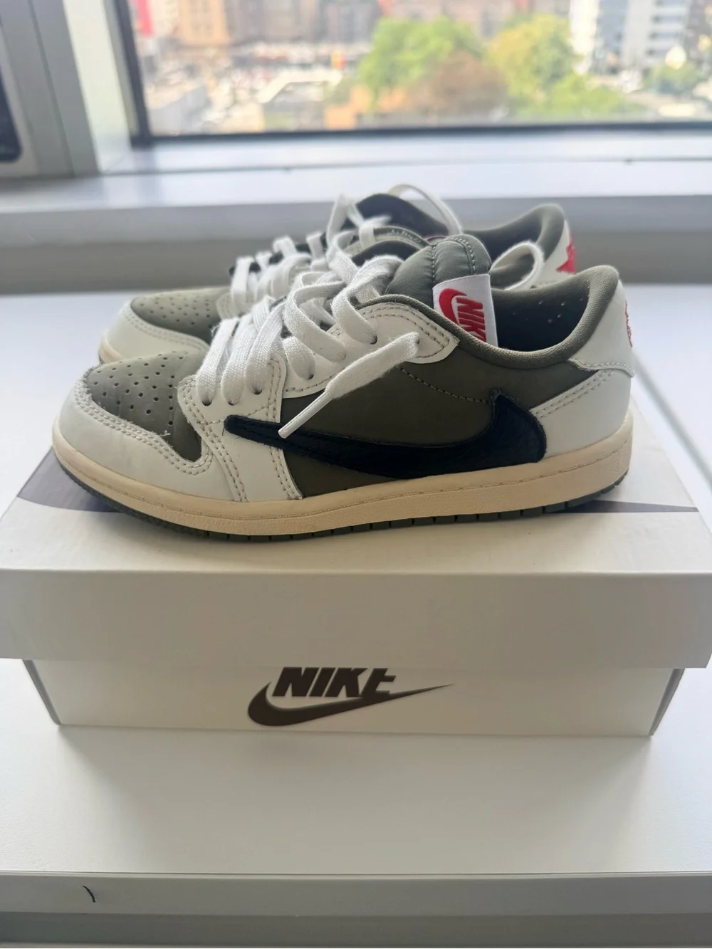 Travis Scott kids Jordan 1 retro low sneakers